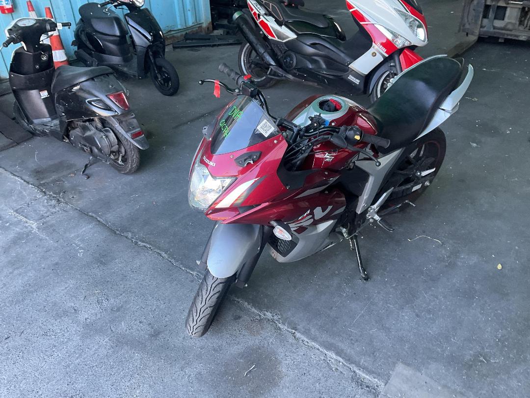 Photo '4' of Suzuki GSX150 Fdza Gixxer Photo '4' of Suzuki GSX150 Fdza Gixxer