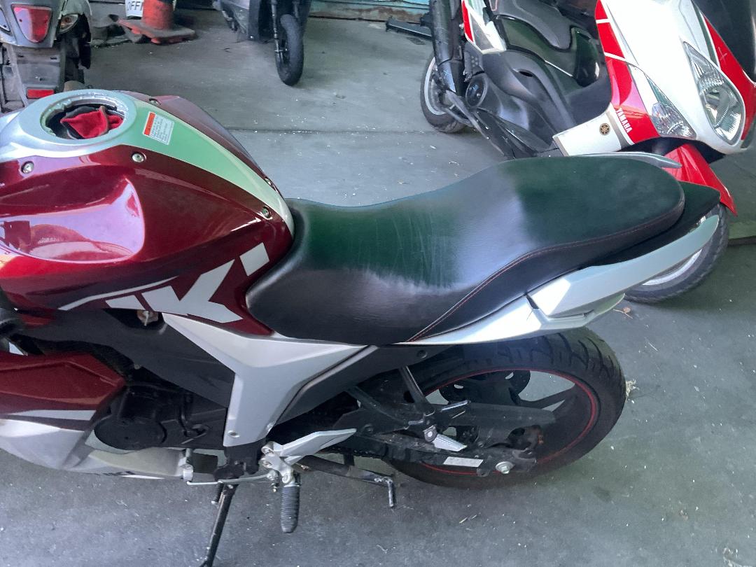 Photo '19' of Suzuki GSX150 Fdza Gixxer Photo '19' of Suzuki GSX150 Fdza Gixxer