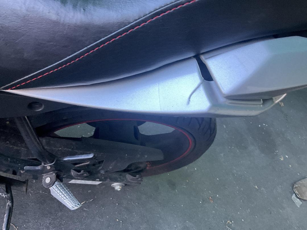 Photo '20' of Suzuki GSX150 Fdza Gixxer Photo '20' of Suzuki GSX150 Fdza Gixxer