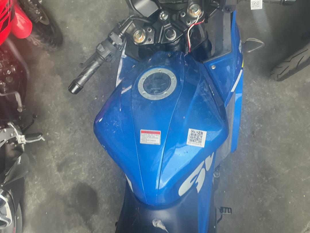 Photo '10' of Suzuki GSX250Frlzl9 no submodel