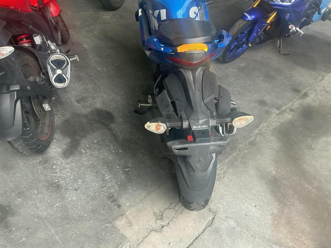 Photo '12' of Suzuki GSX250Frlzl9 no submodel