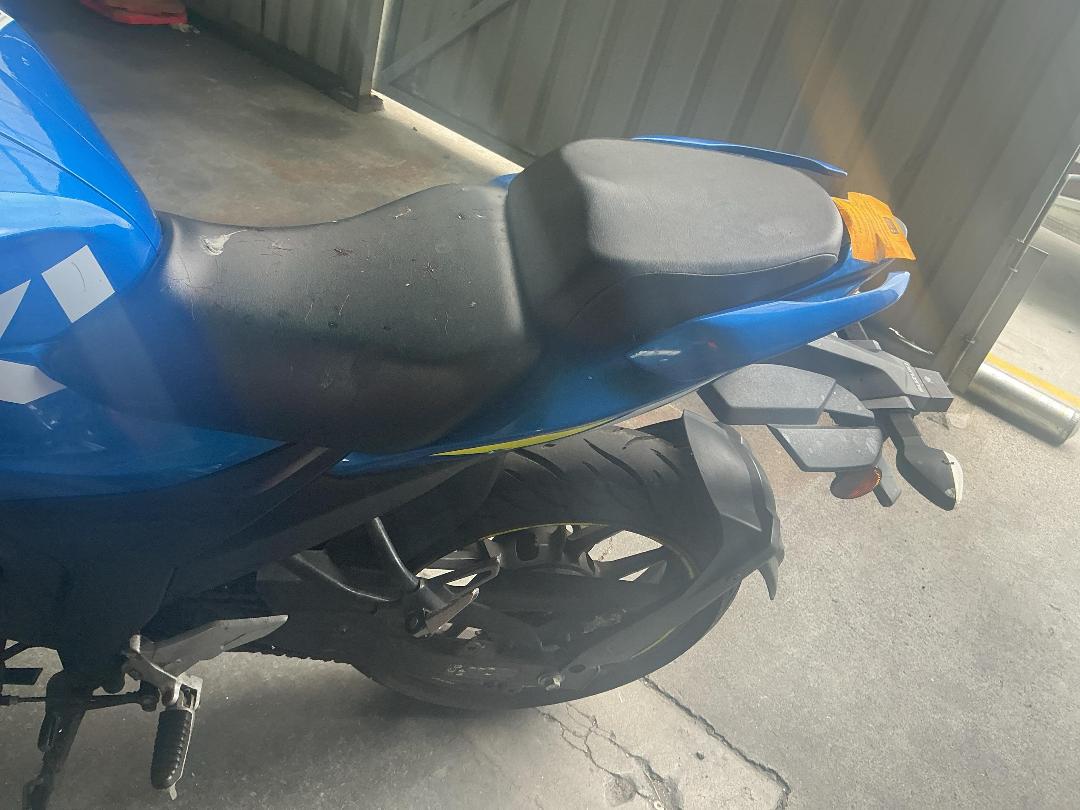 Photo '16' of Suzuki GSX250Frlzl9 no submodel