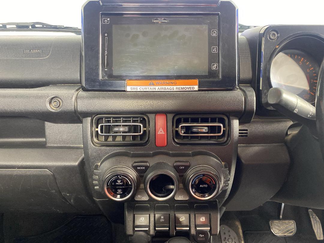 Photo '18' of Suzuki Jimny Photo '18' of Suzuki Jimny