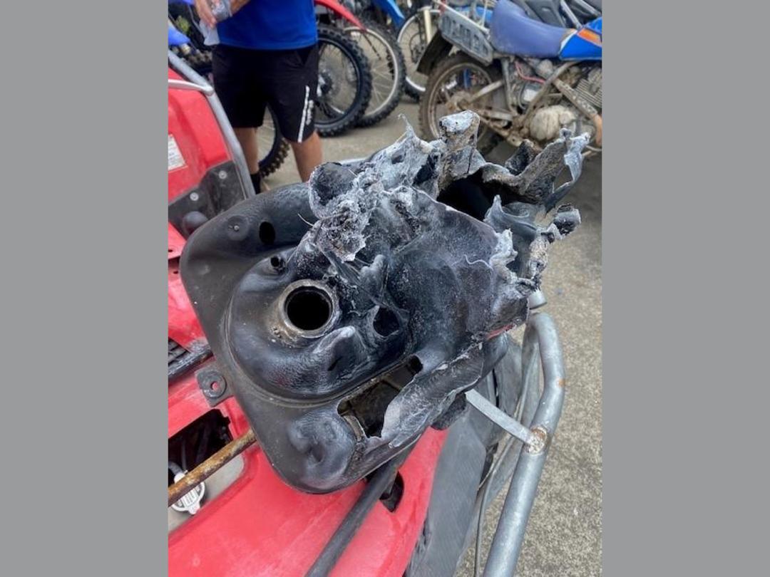 Photo '6' of Suzuki LTA 500