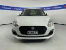 Thumbnail '2' of Suzuki Swift
