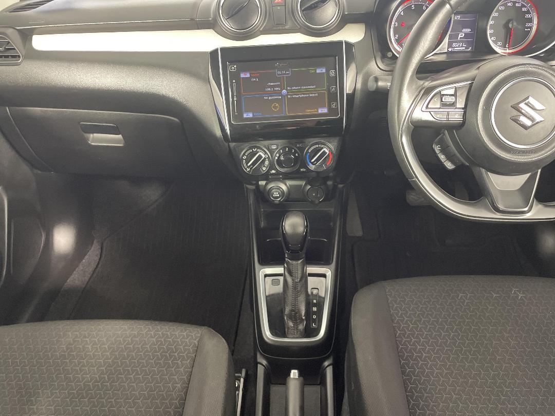 Photo '18' of Suzuki Swift Photo '18' of Suzuki Swift