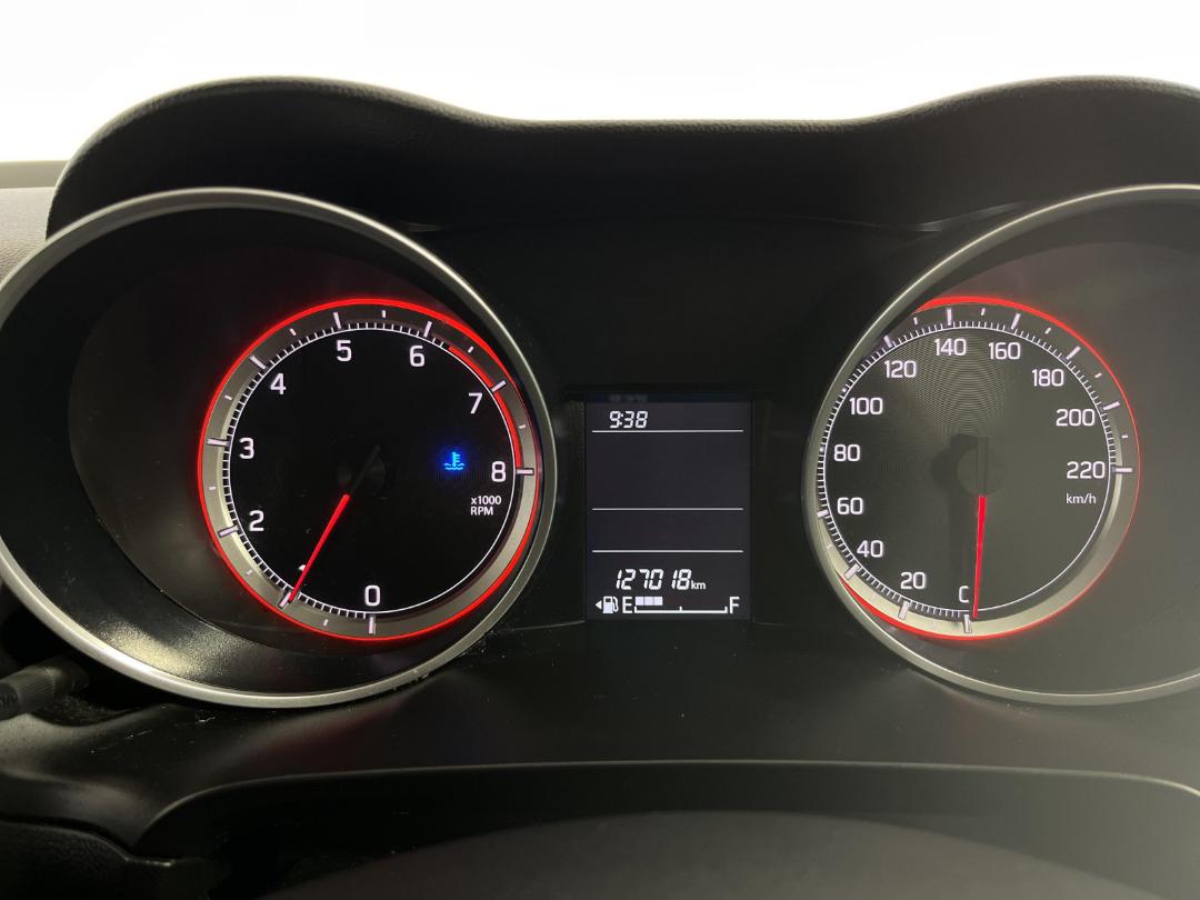 Photo '21' of Suzuki Swift