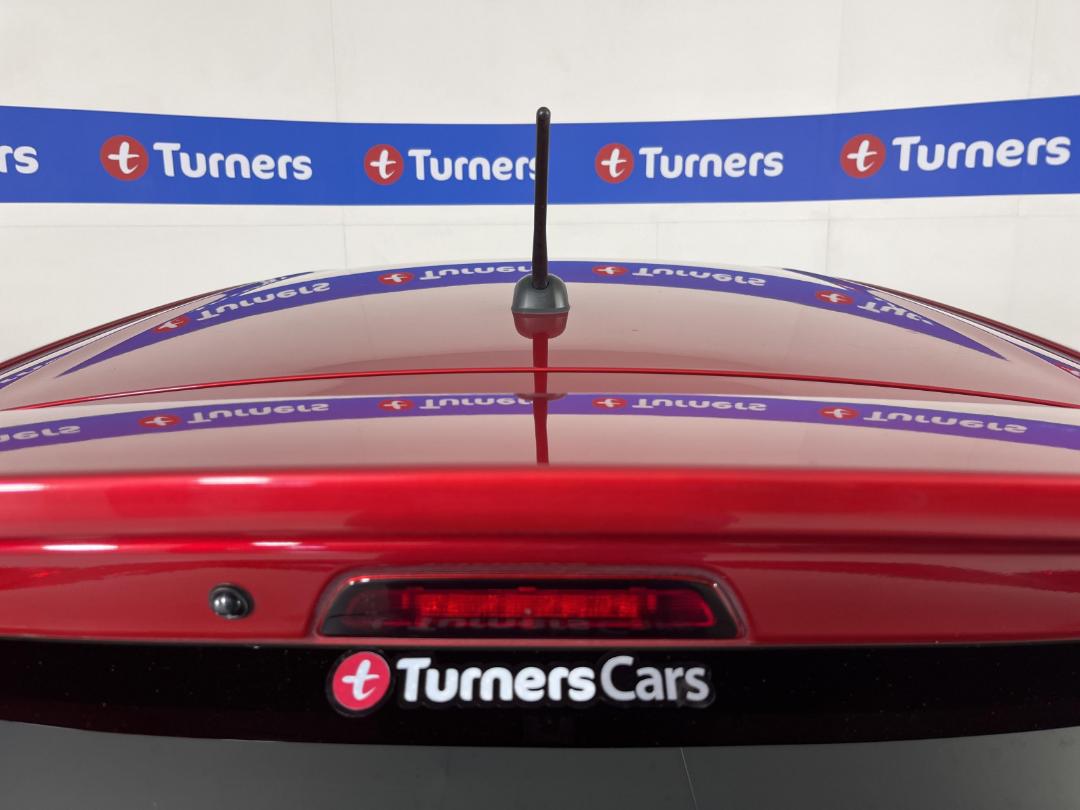 Photo '27' of Suzuki Swift