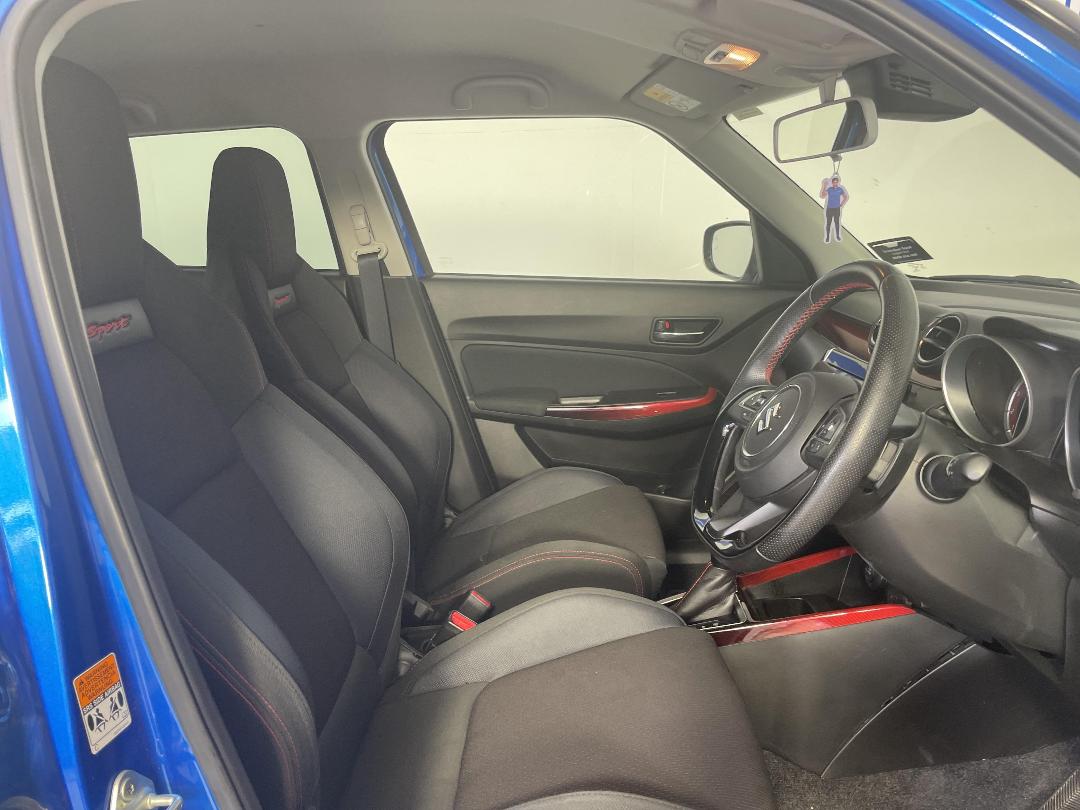 Photo '16' of Suzuki Swift