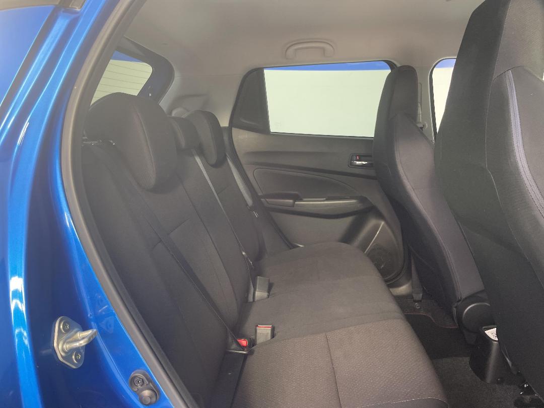 Photo '20' of Suzuki Swift