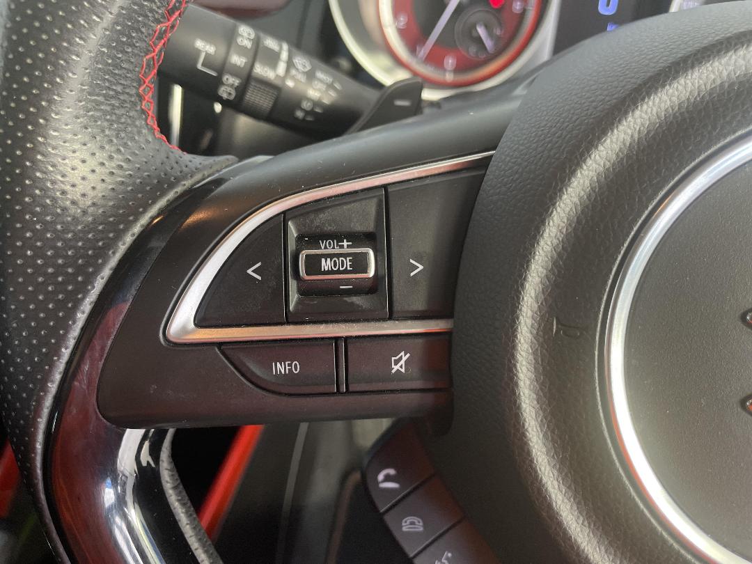 Photo '23' of Suzuki Swift