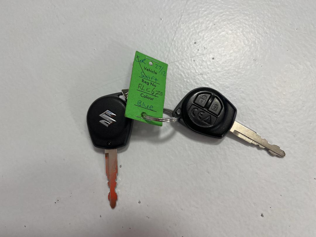 Photo '22' of Suzuki Swift