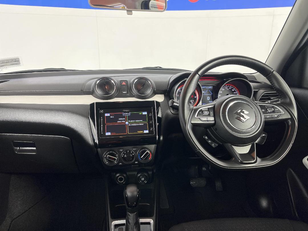 Photo '17' of Suzuki Swift