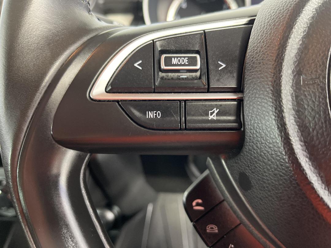 Photo '25' of Suzuki Swift