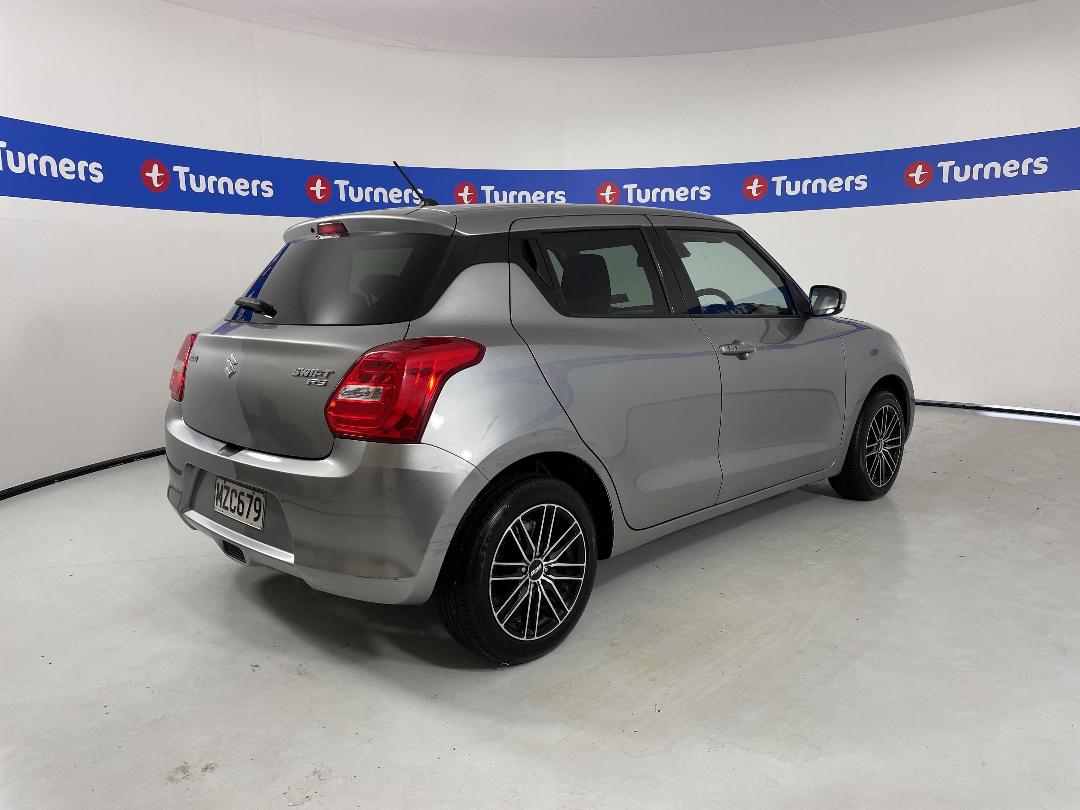 Photo '7' of Suzuki Swift