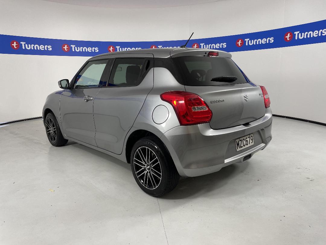 Photo '5' of Suzuki Swift