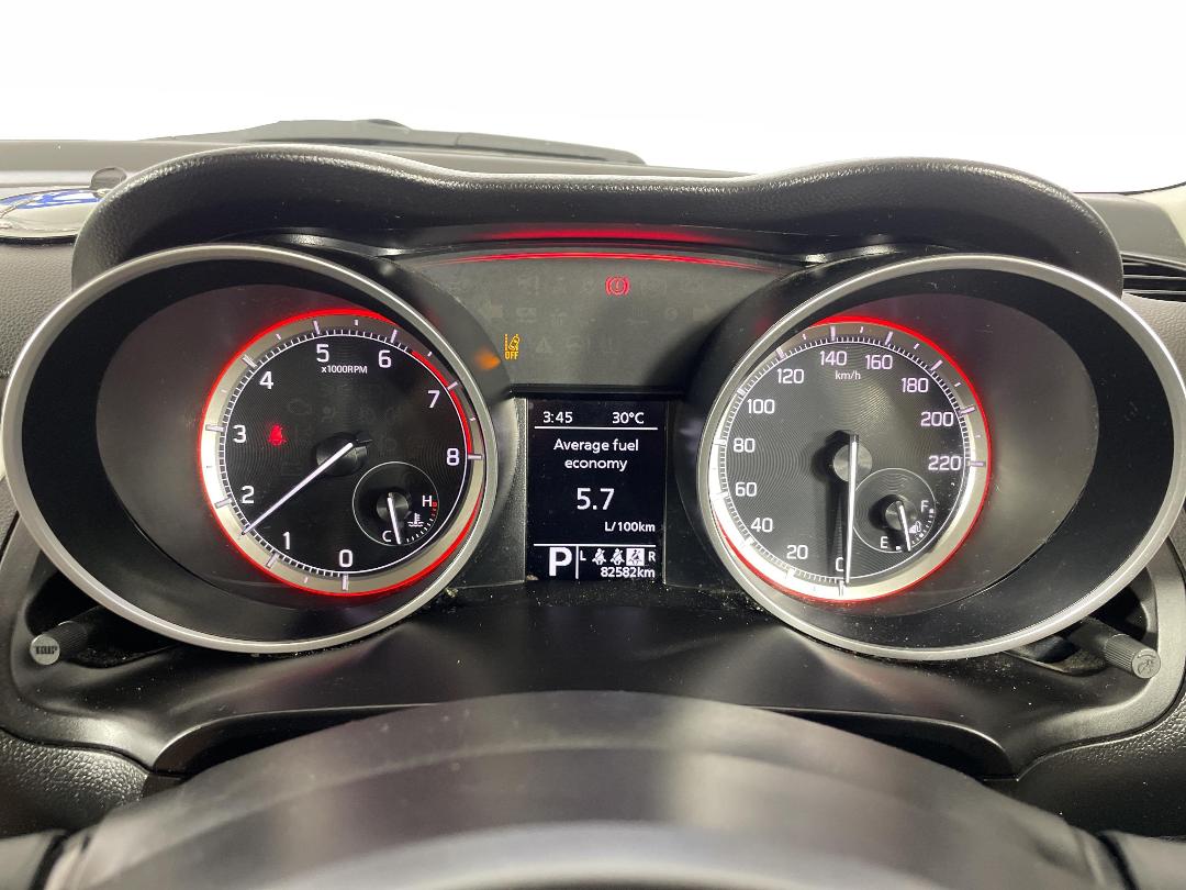 Photo '21' of Suzuki Swift