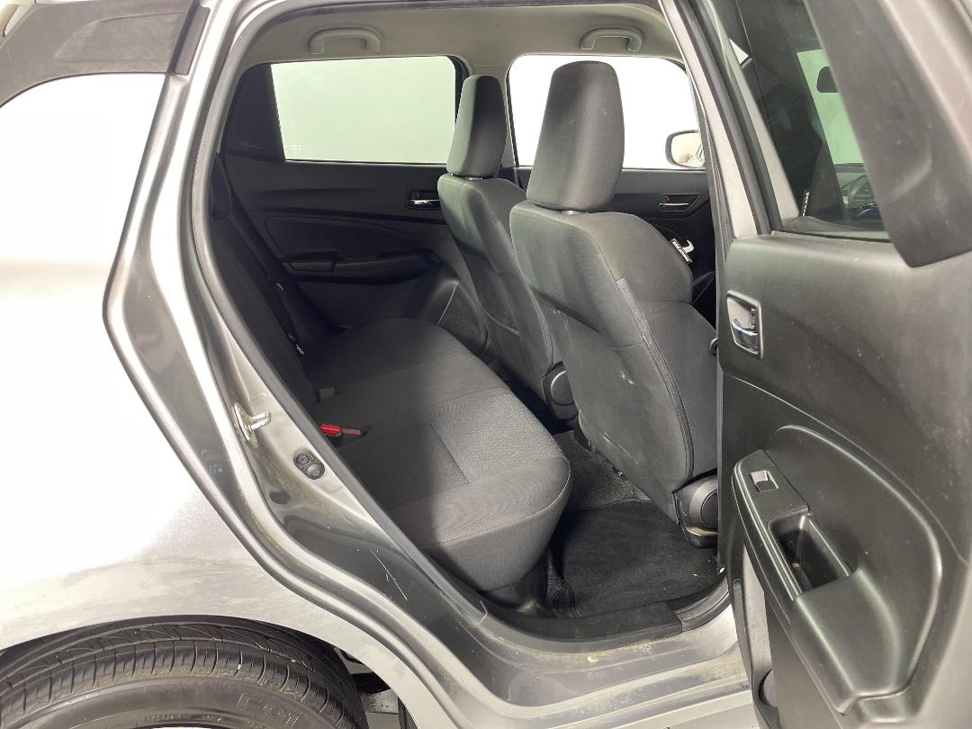 Photo '20' of Suzuki Swift