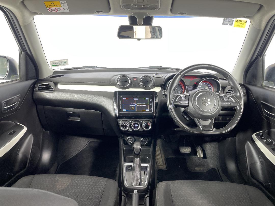 Photo '17' of Suzuki Swift