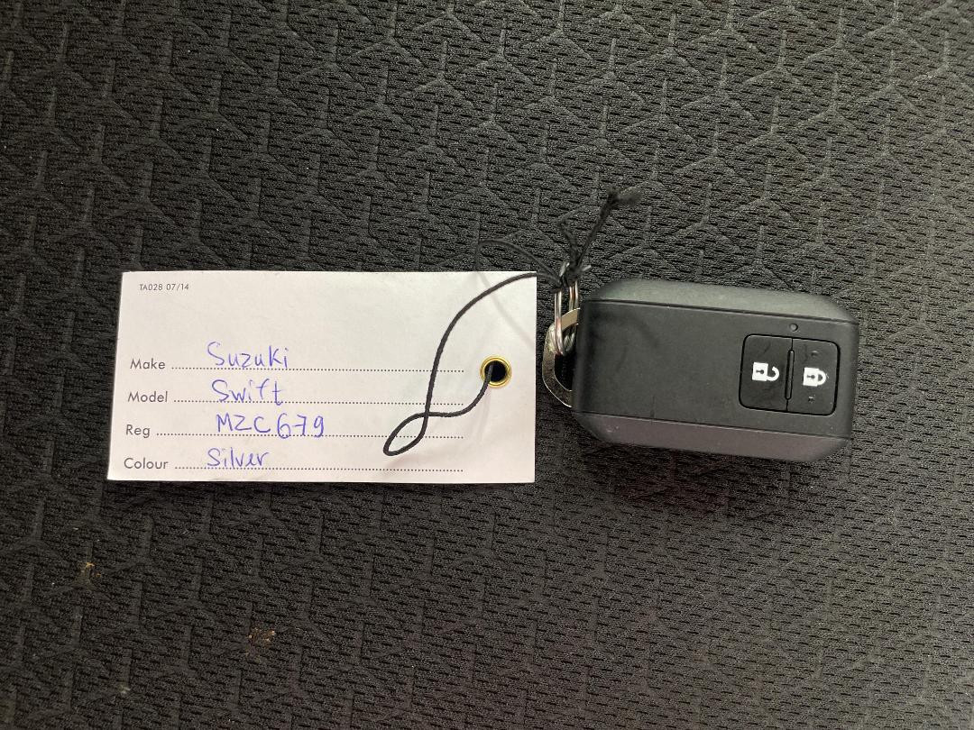 Photo '22' of Suzuki Swift