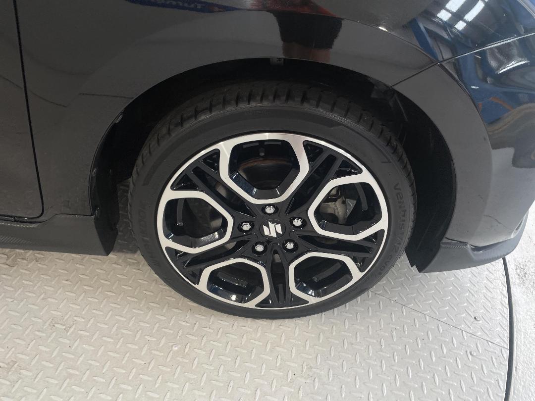 Photo '9' of Suzuki Swift