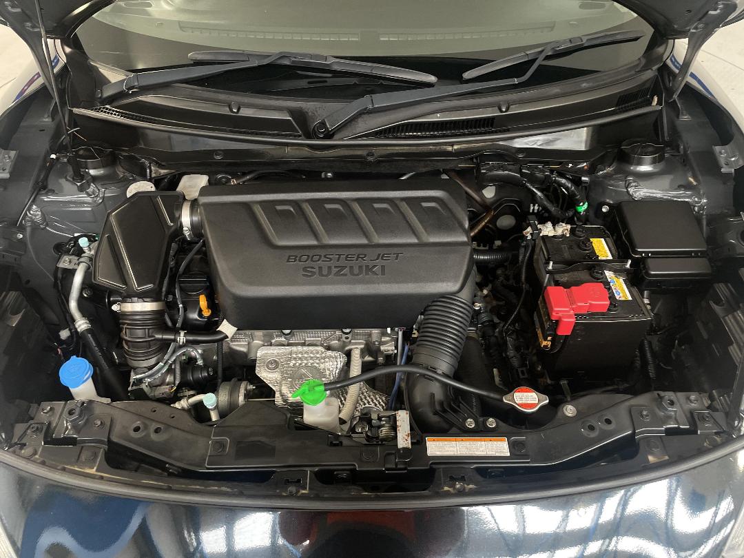 Photo '13' of Suzuki Swift