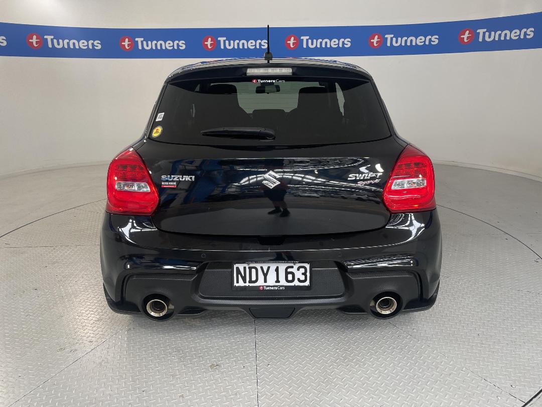 Photo '6' of Suzuki Swift