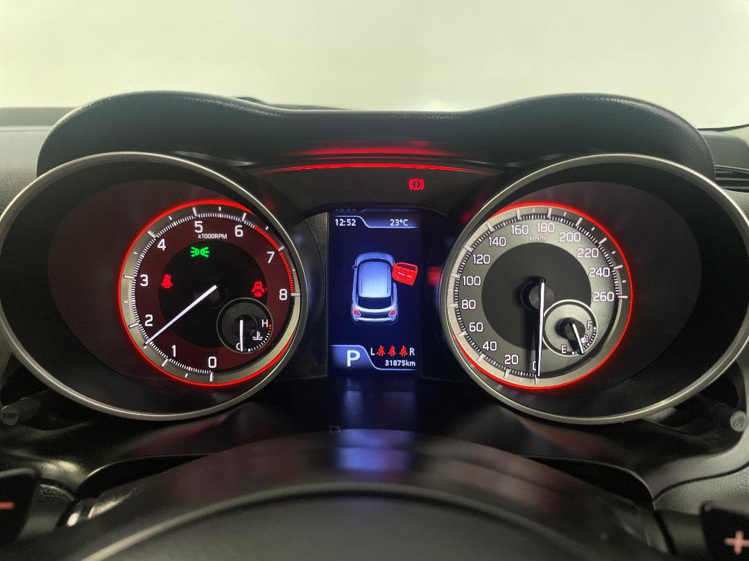 Photo '21' of Suzuki Swift