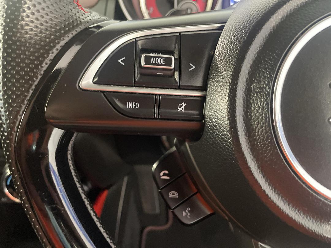 Photo '26' of Suzuki Swift