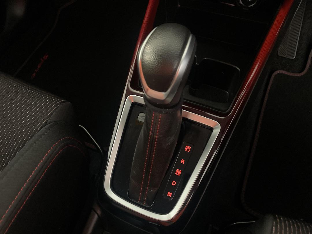 Photo '31' of Suzuki Swift