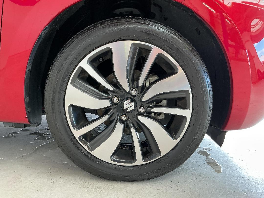 Photo '9' of Suzuki Swift Photo '9' of Suzuki Swift