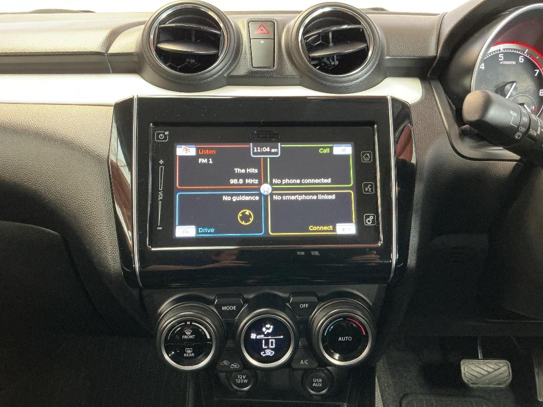 Photo '18' of Suzuki Swift Photo '18' of Suzuki Swift