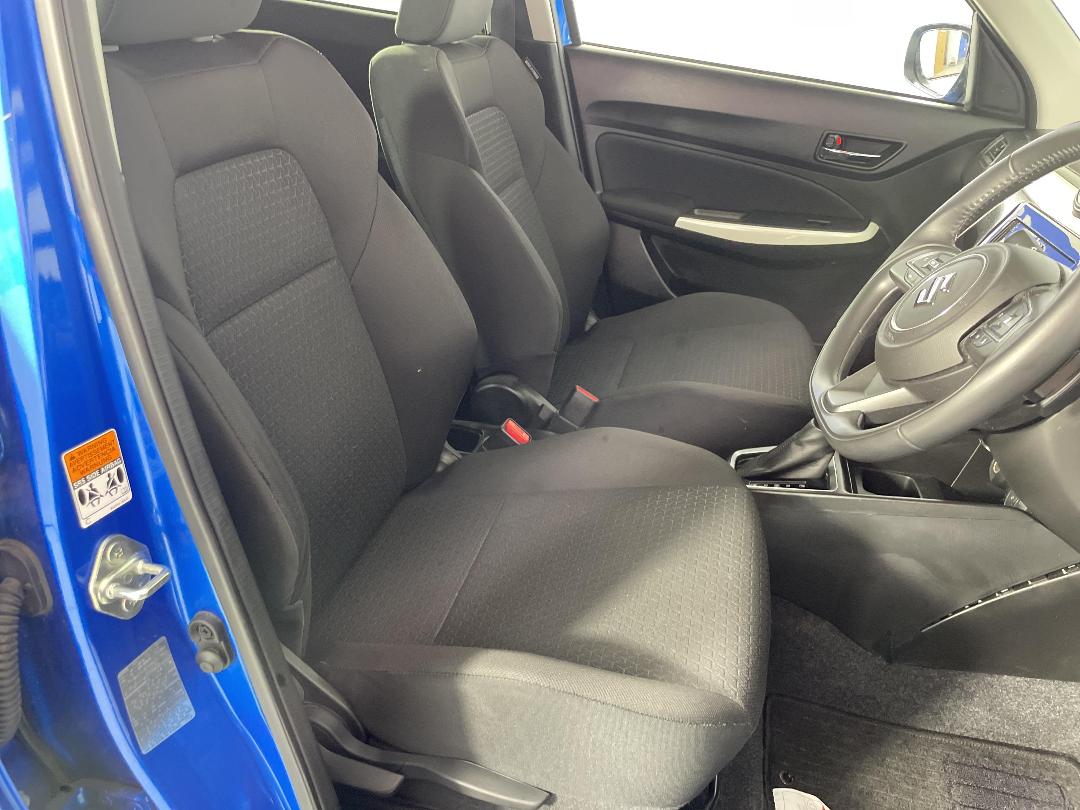 Photo '16' of Suzuki Swift Photo '16' of Suzuki Swift