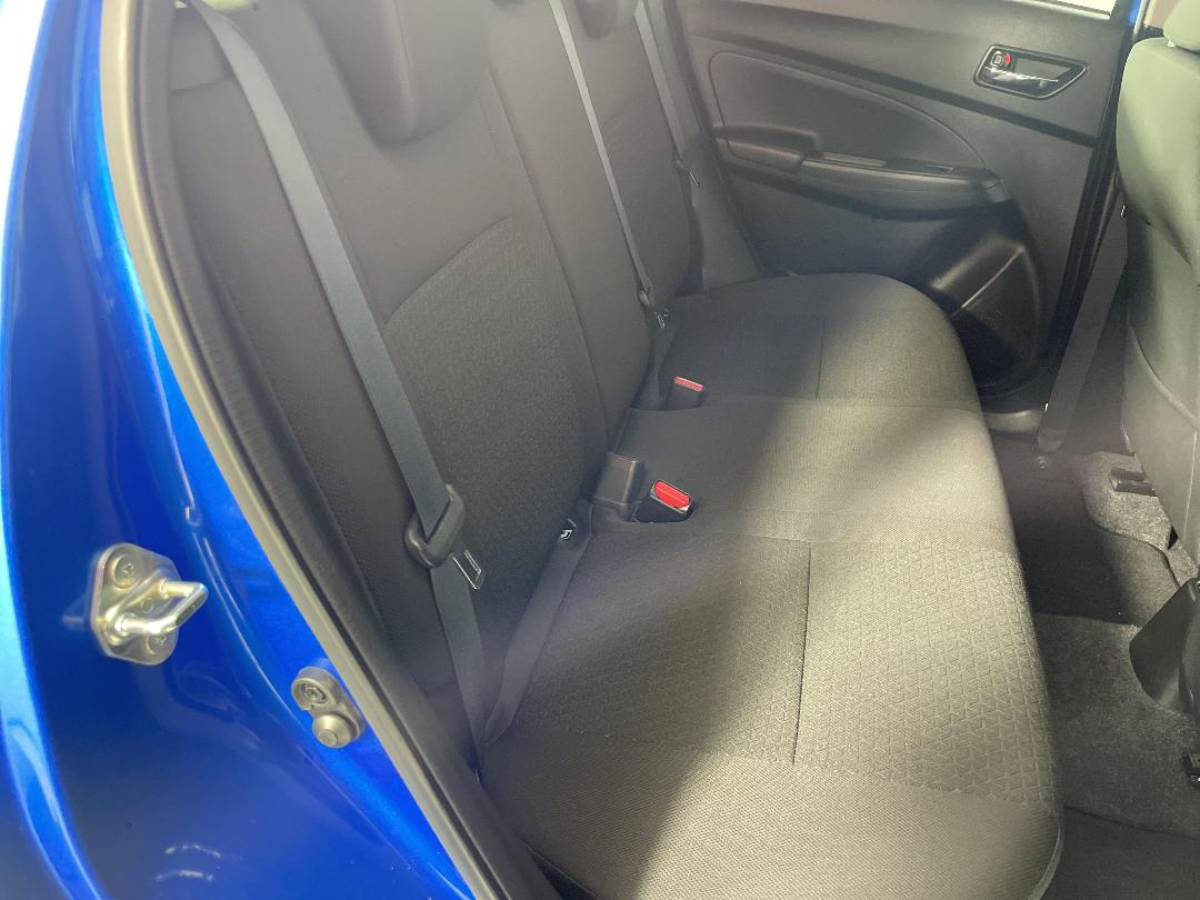 Photo '20' of Suzuki Swift Photo '20' of Suzuki Swift