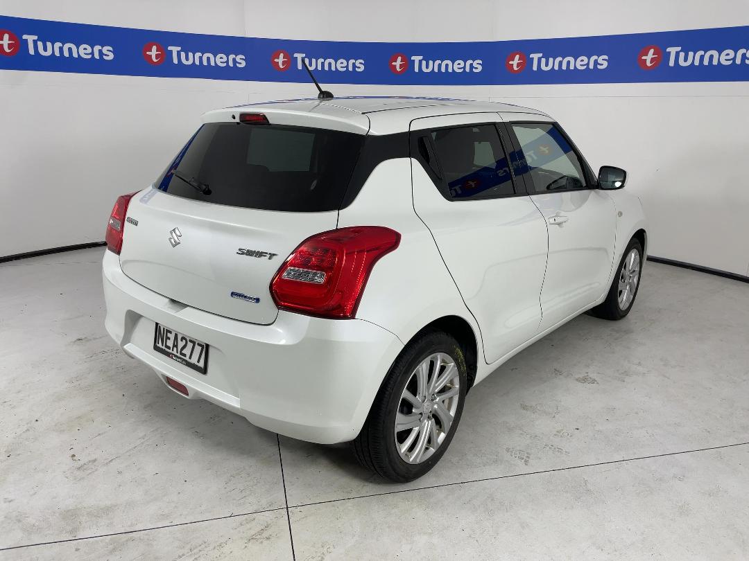 Photo '7' of Suzuki Swift