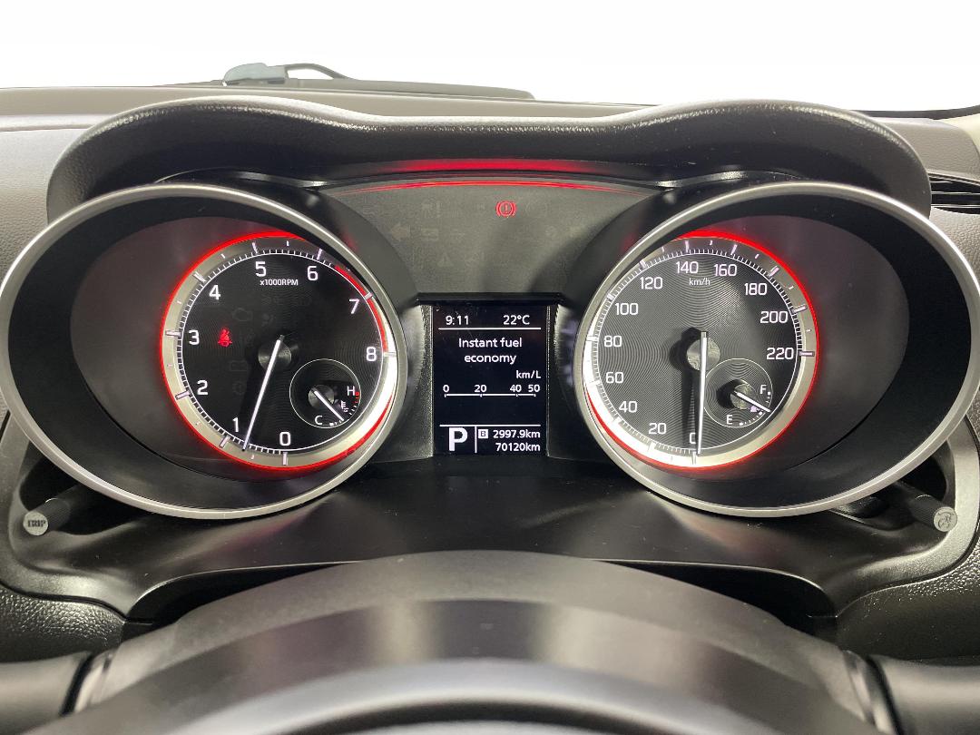 Photo '21' of Suzuki Swift