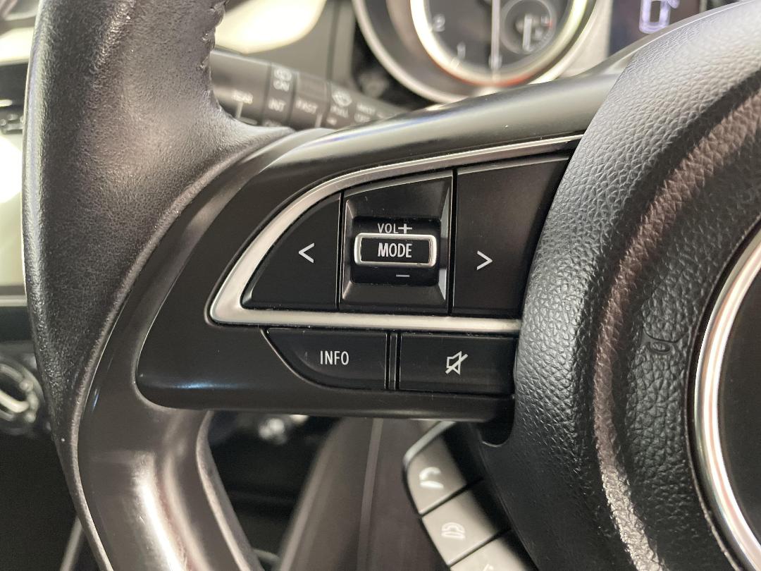 Photo '23' of Suzuki Swift