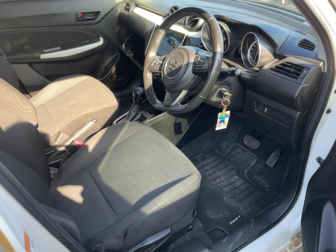 Photo '13' of Suzuki Swift GL