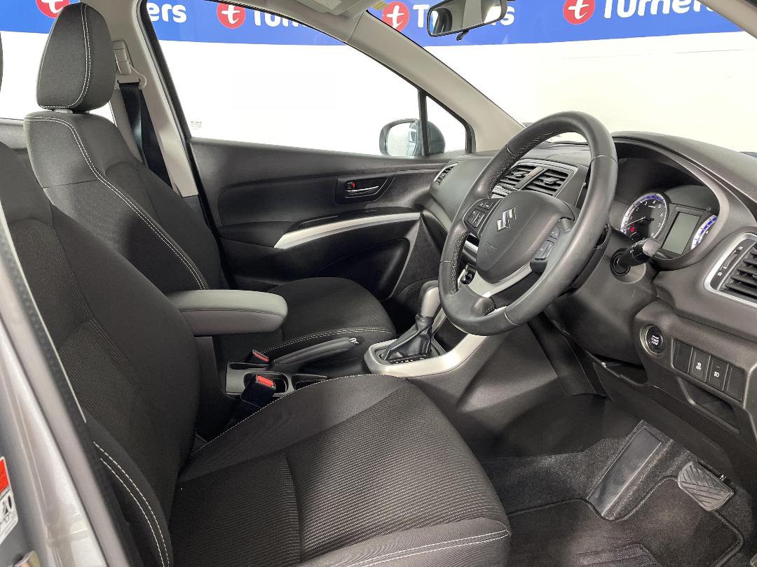 Photo '16' of Suzuki SX4 S-Cross Photo '16' of Suzuki SX4 S-Cross