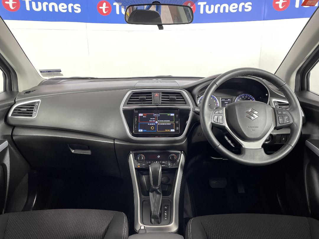 Photo '17' of Suzuki SX4 S-Cross Photo '17' of Suzuki SX4 S-Cross