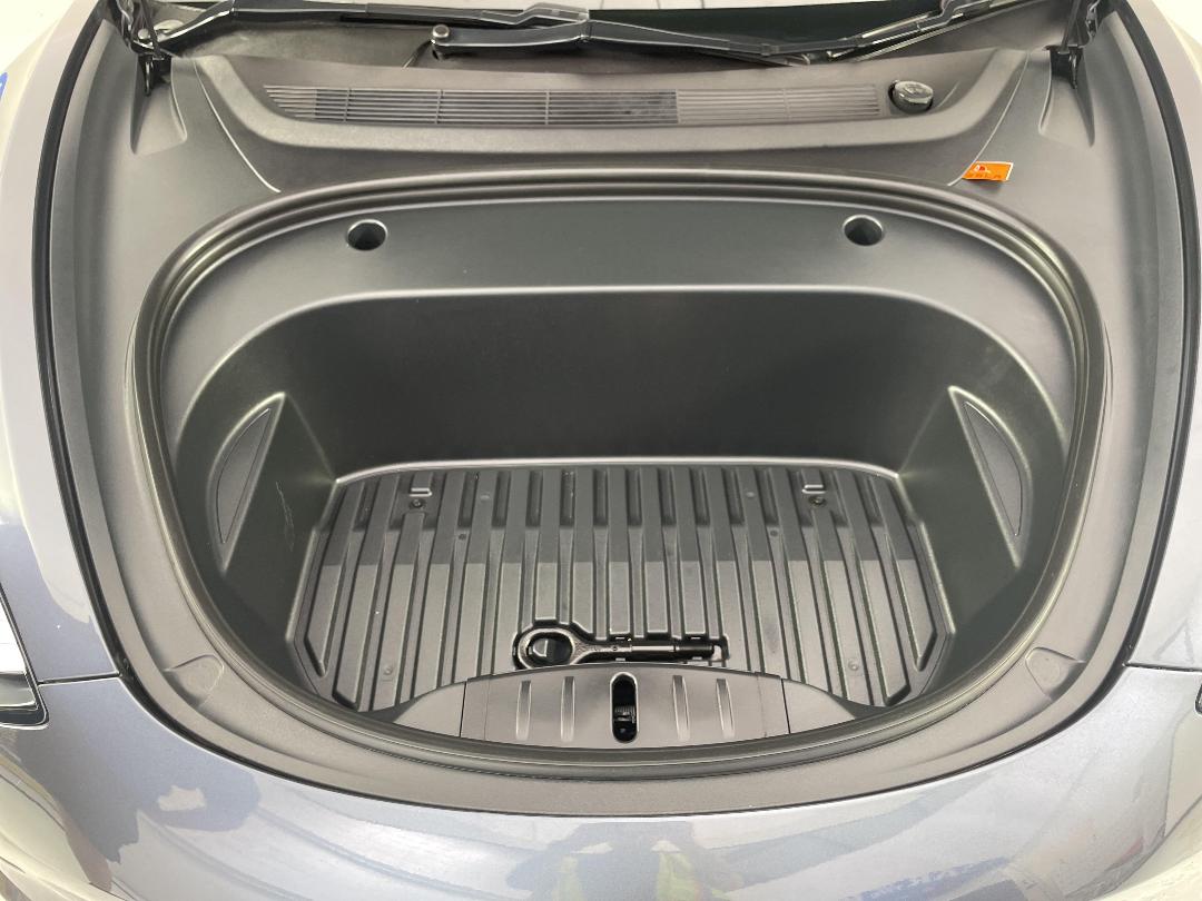 Photo '13' of Tesla Model 3