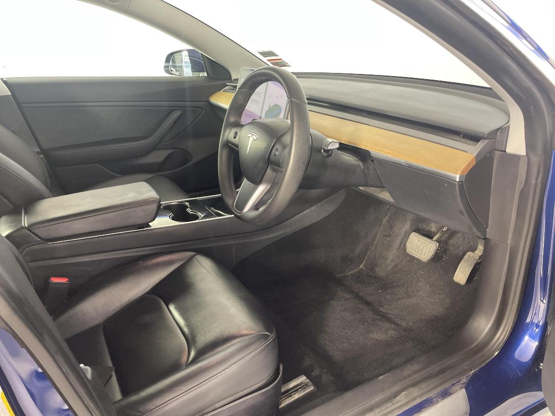 Photo '16' of Tesla Model 3 Photo '16' of Tesla Model 3