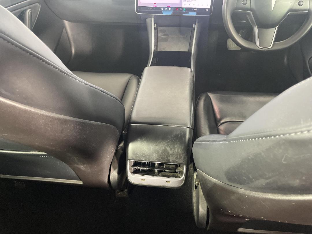 Photo '18' of Tesla Model 3 Photo '18' of Tesla Model 3