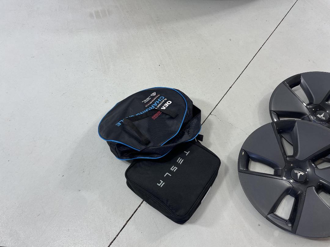 Photo '24' of Tesla Model 3 Photo '24' of Tesla Model 3