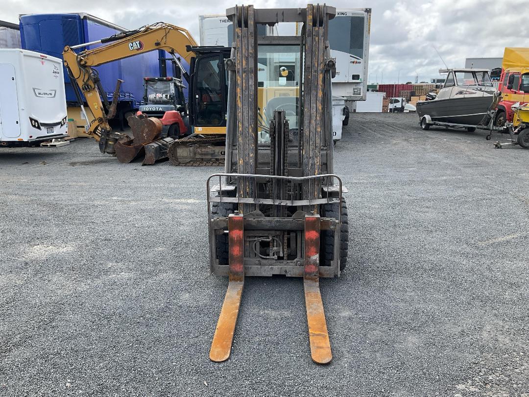 Photo '10' of Toyota 72-8FD30 Forklift Photo '10' of Toyota 72-8FD30 Forklift