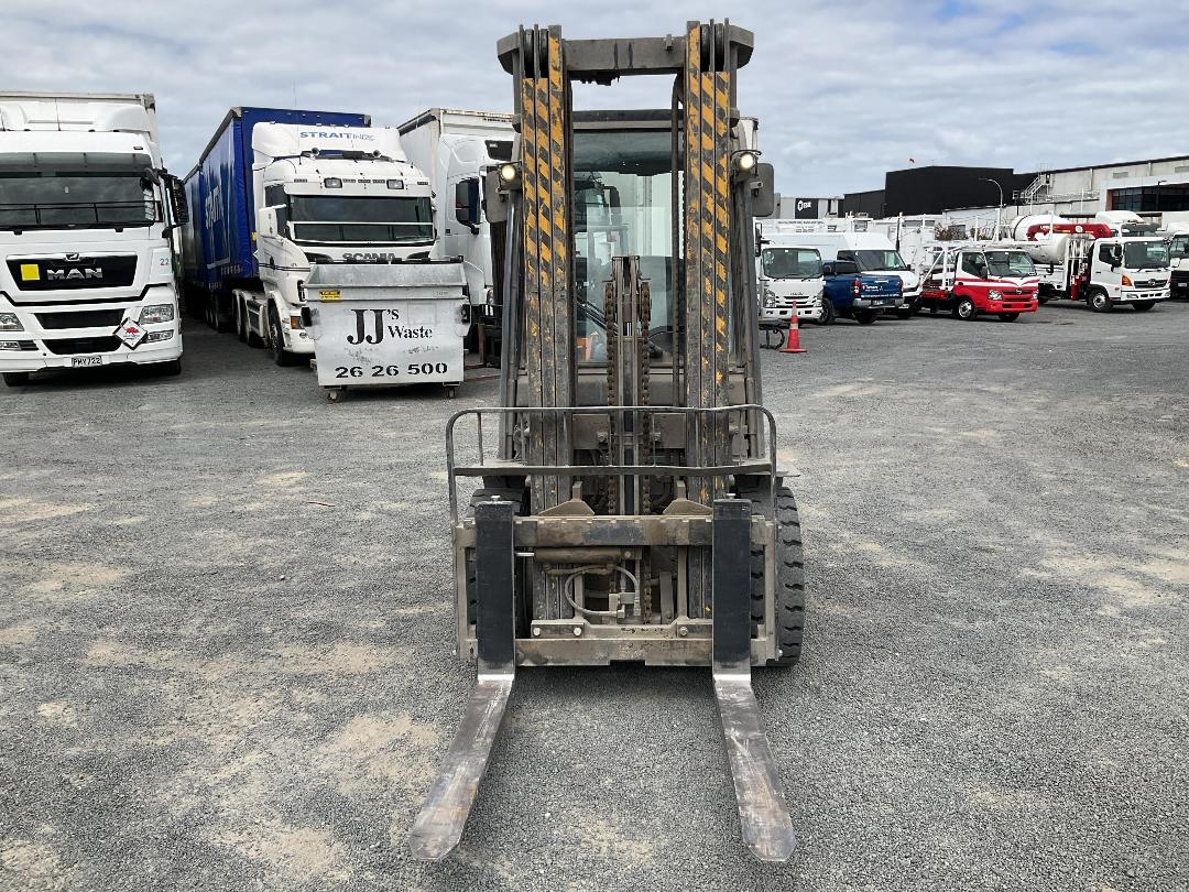 Photo '10' of Toyota 72-8FD30/FORKLIFT Forklift