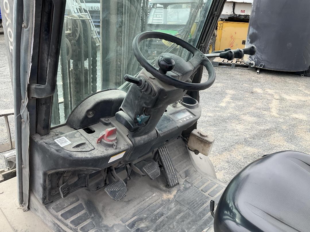 Photo '14' of Toyota 72-8FD30/FORKLIFT Forklift