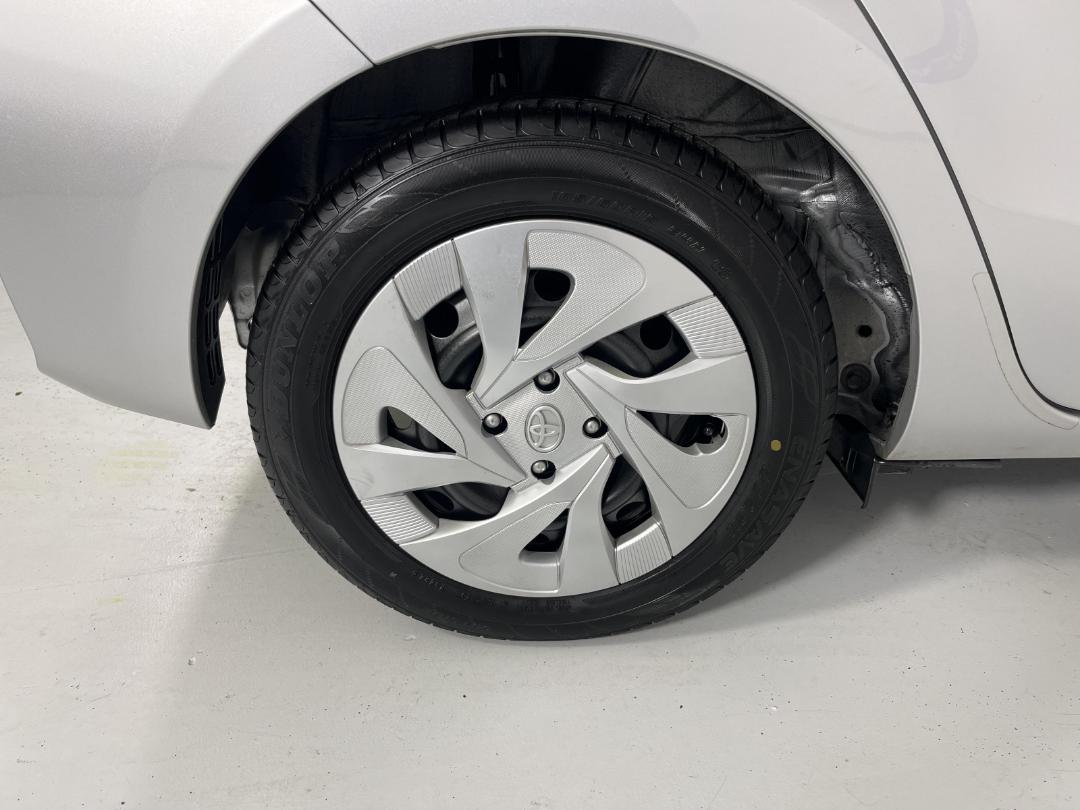 Photo '12' of Toyota Aqua Photo '12' of Toyota Aqua