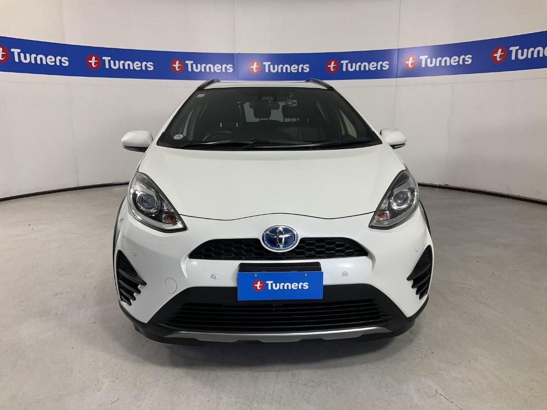 Photo '2' of Toyota Aqua Photo '2' of Toyota Aqua