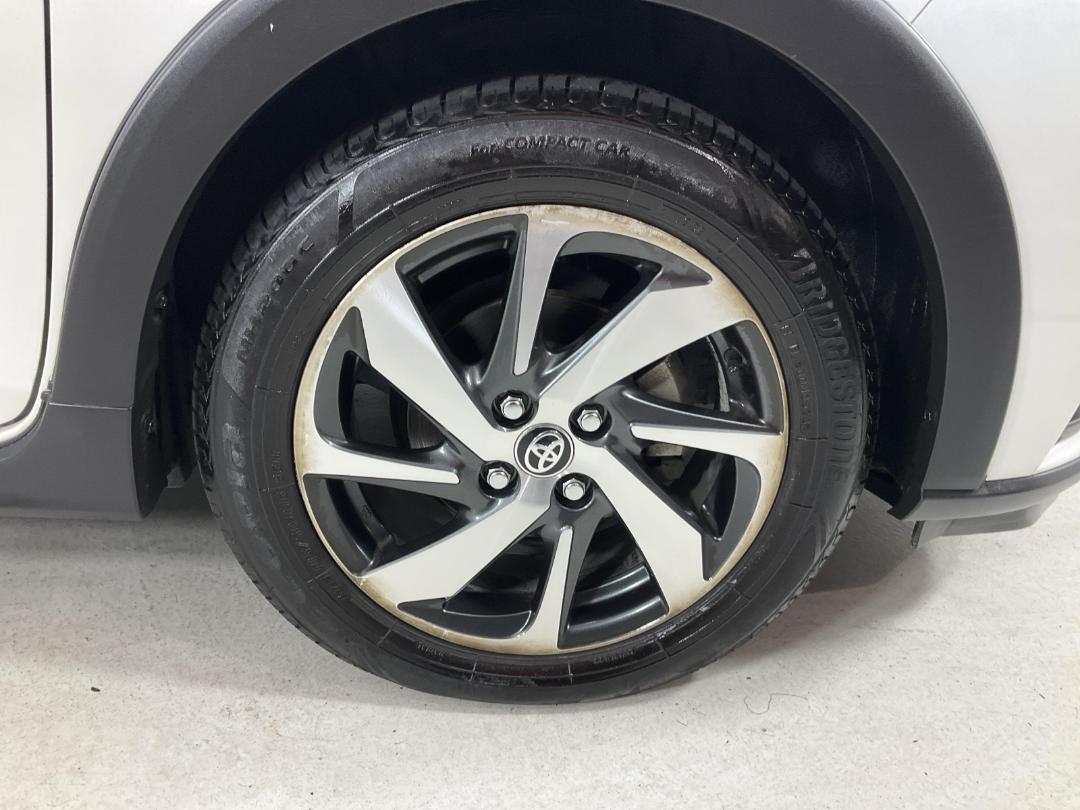 Photo '9' of Toyota Aqua Photo '9' of Toyota Aqua